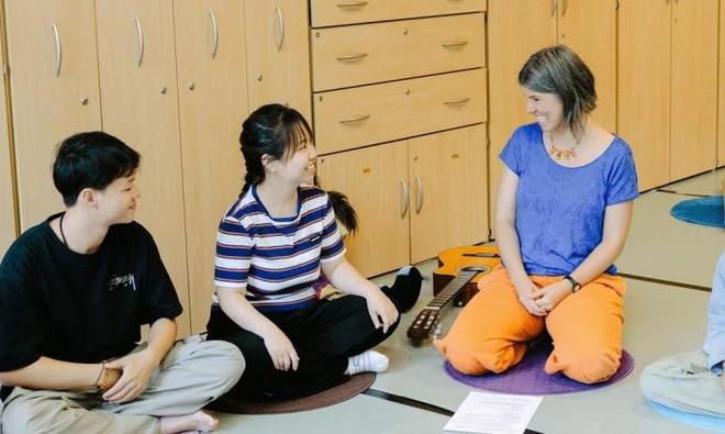 颖与西双版纳童萌乐托育的成长故事开元棋牌app爱之名育未来：罗璐(图5)