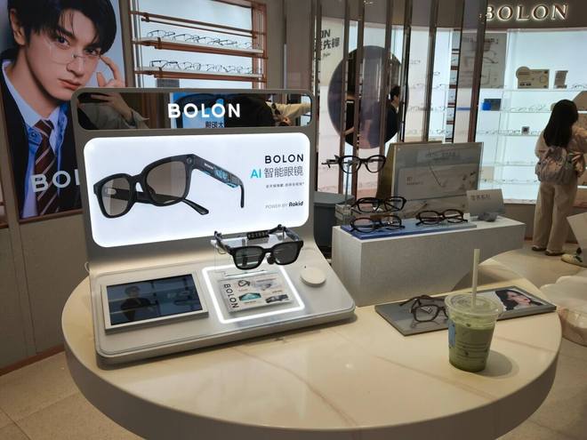 买容易配镜难线下渠道成了“最后一公里”开元棋牌appAI眼镜爆发的真相：购(图15)